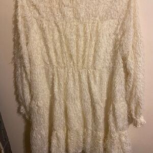 Easel Textured Cream Top